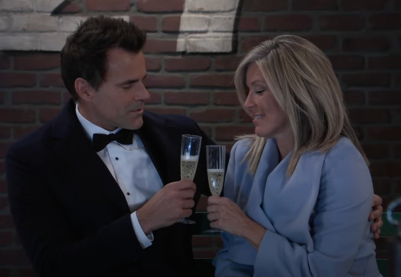 Laura Wright on Fan Reaction to Cameron Mathison's Drew: 