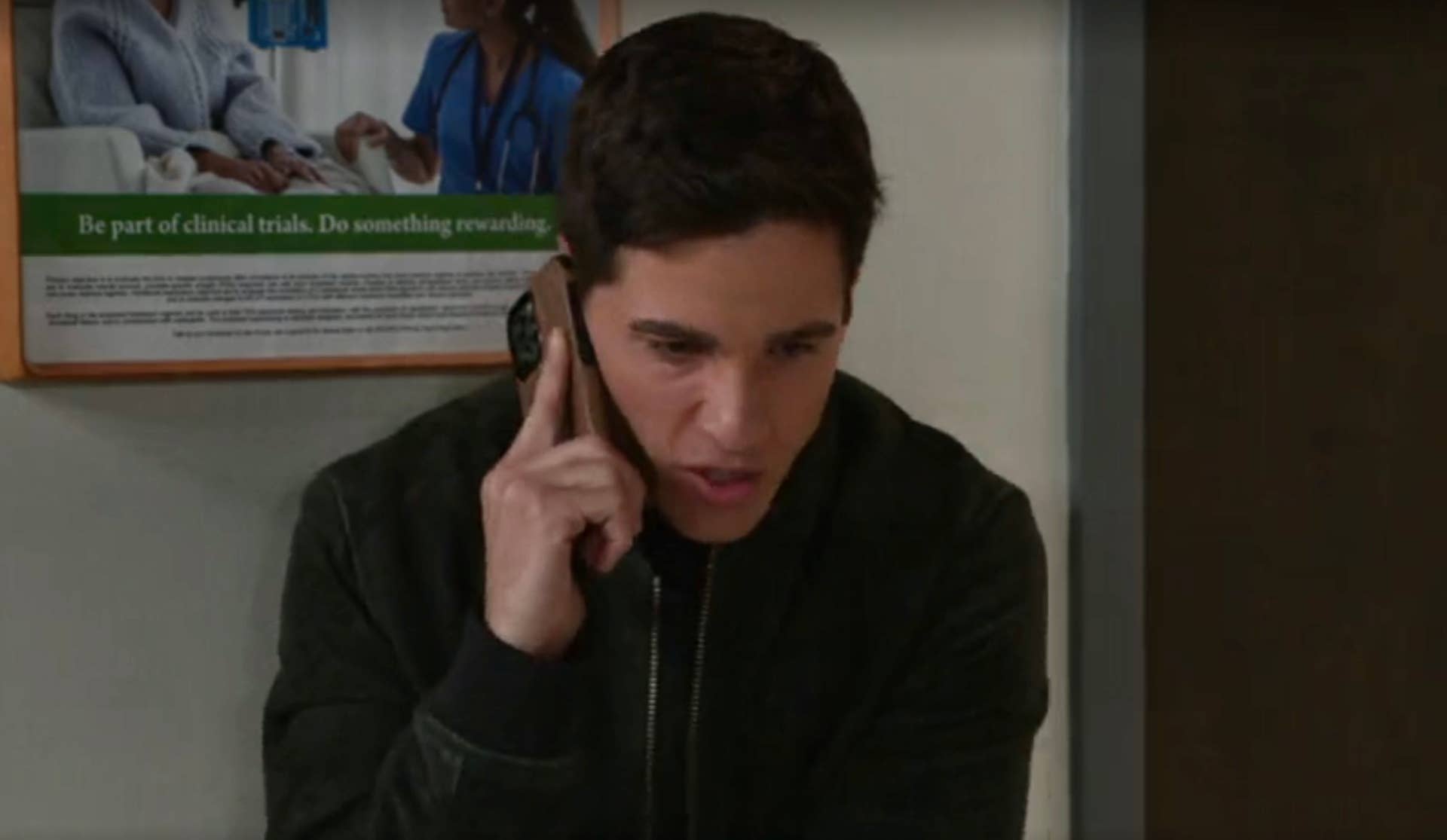 Smitty Gets a 911 Call From The Hospital! [Spoilers] - Daytime Confidential