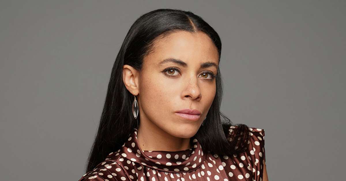 The Bold and The Beautiful's Murielle Hilaire Releases Christmas Song - Daytime Confidential