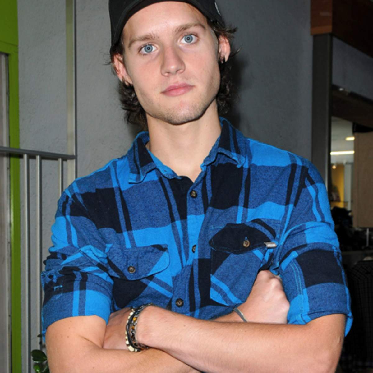 Luke Kleintank Instagram, Twitter & Facebook on IDCrawl