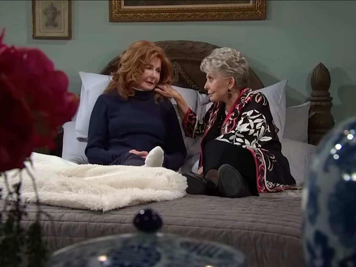 Days of Our Lives Recap: Maggie and Julie Take a Walk Down Memory Lane -  Daytime Confidential