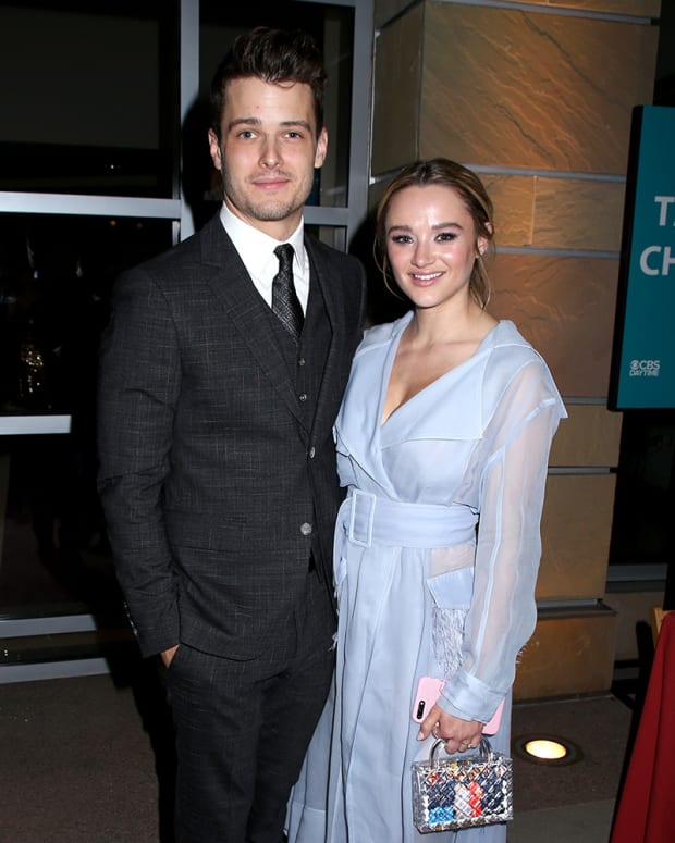 Michael Mealor And Hunter King to Make Brief Return to The Young And ...