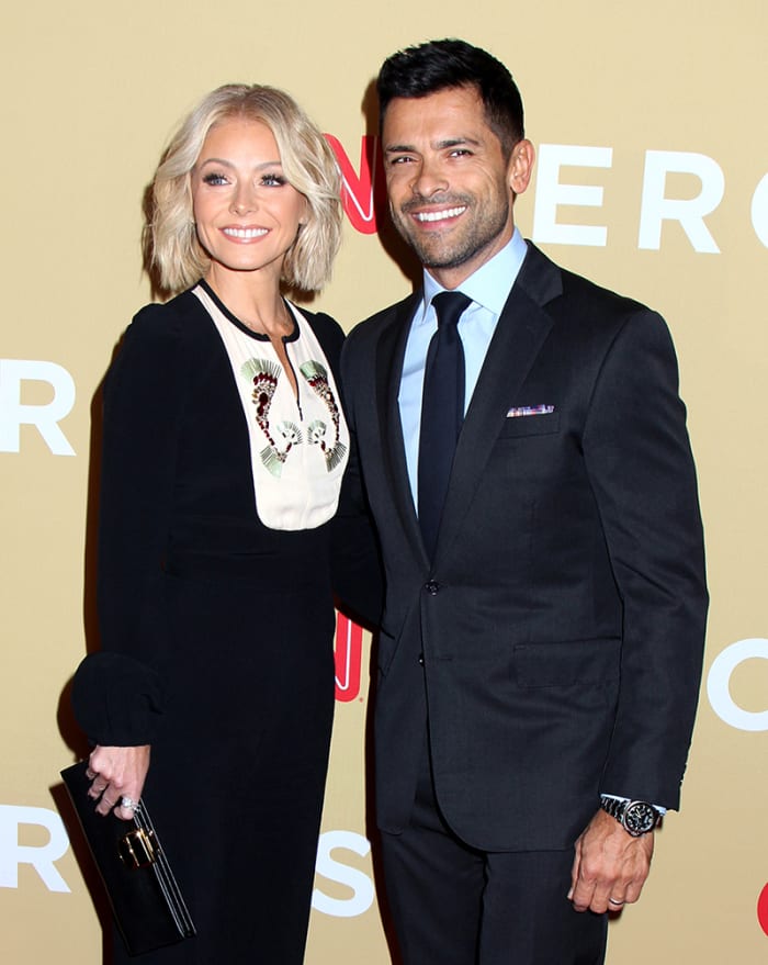 Kelly Ripa Passed Out During Sex With Mark Consuelos Due To Ovarian