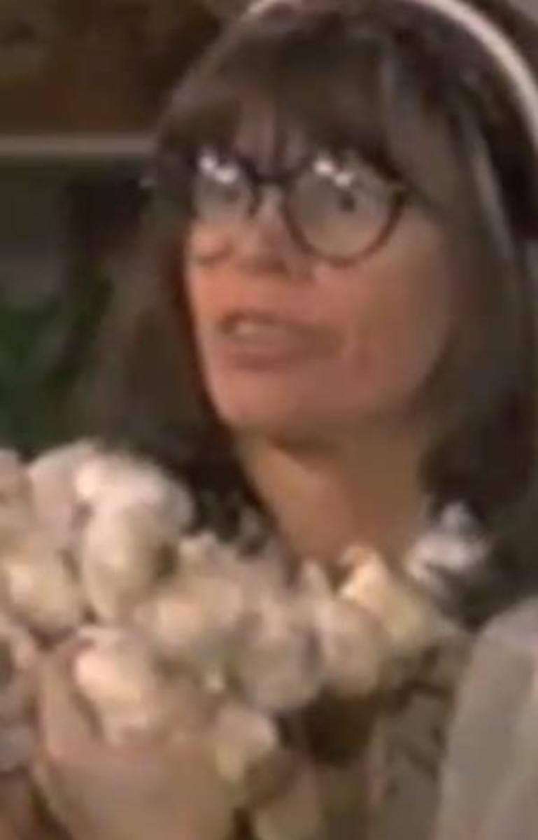 DAYS RECASTS Susan Banks With BRYNN THAYER! Daytime Confidential