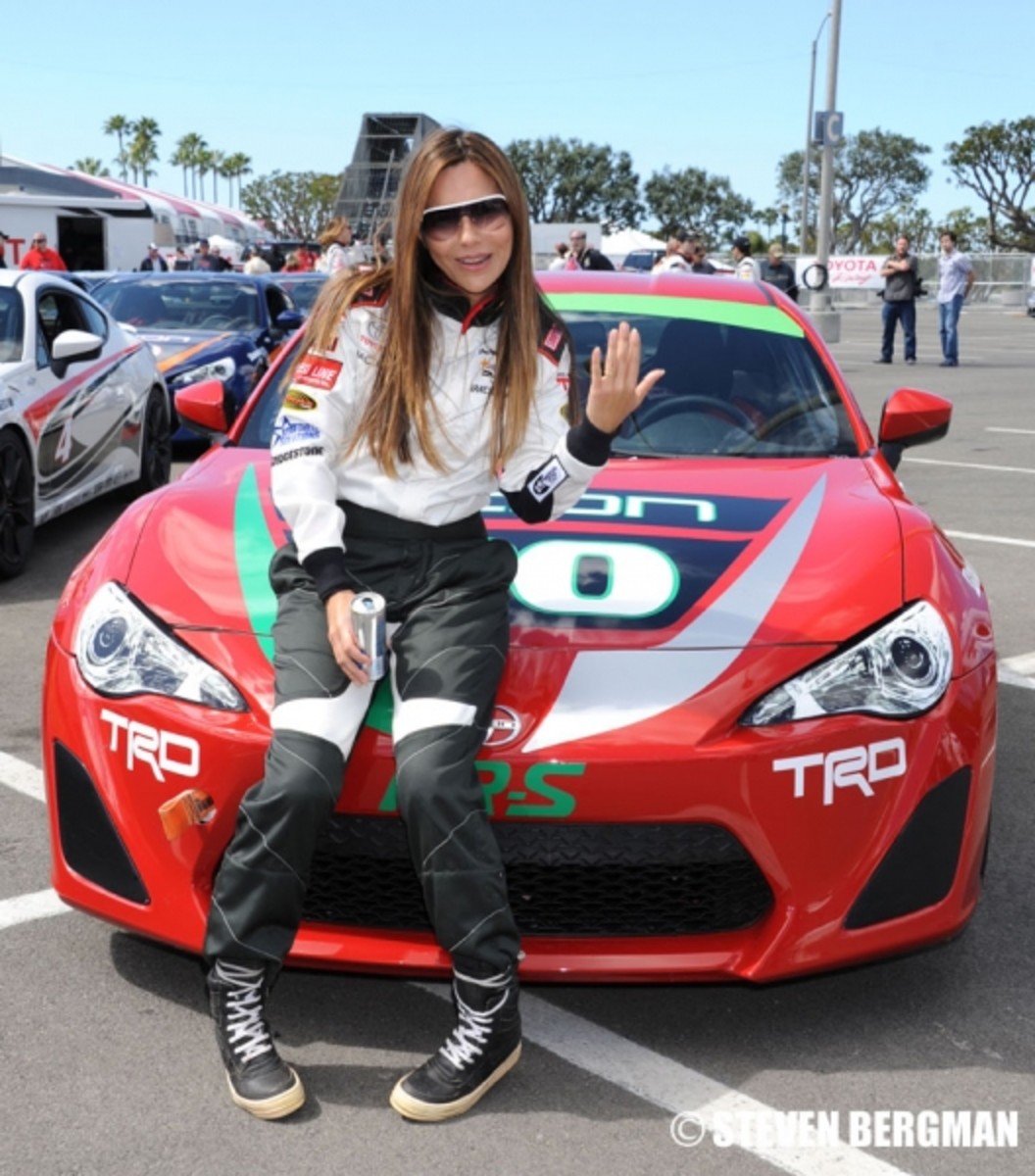 Vanessa Marcil and Eric Braeden Put The Pedal to The Metal (PHOTOS ...