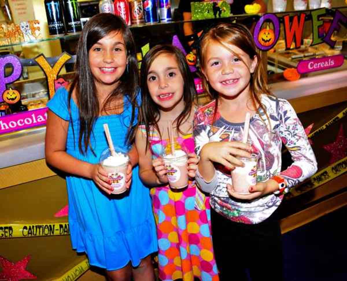 Antonio Sabato Jr. Brings Daughter to Million Milkshakes Opening ...