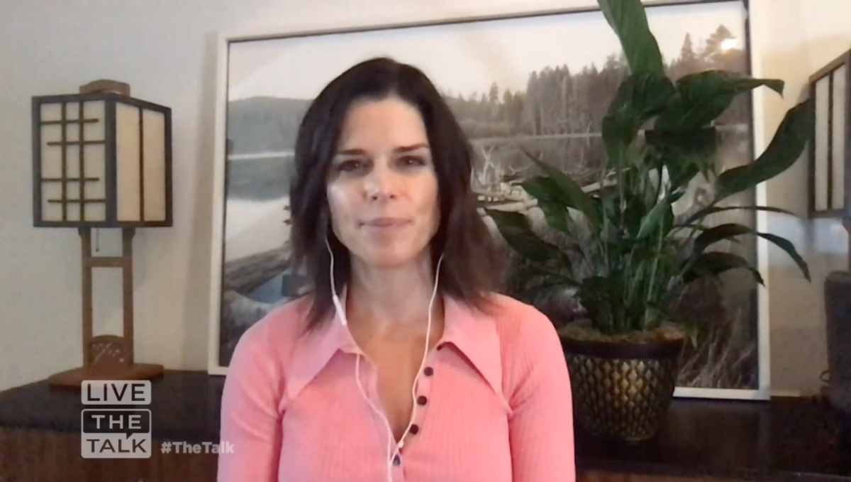 Neve Campbell, The Talk
