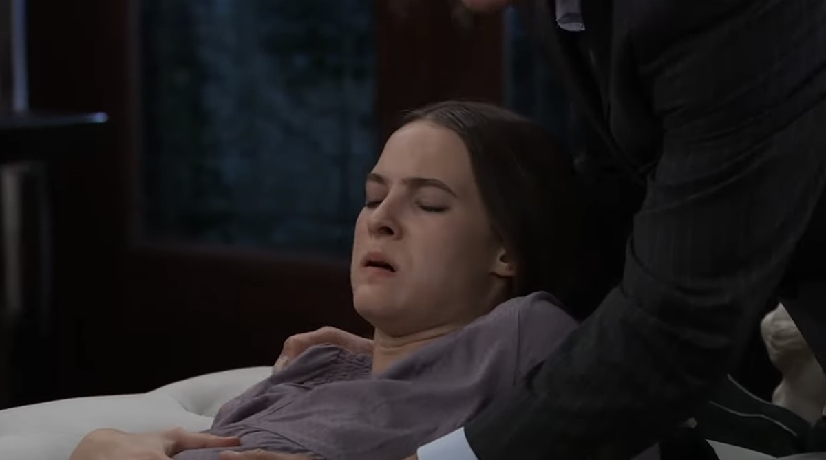 General Hospital Recap Esme Gives Birth To A Cassadine Heir Daytime