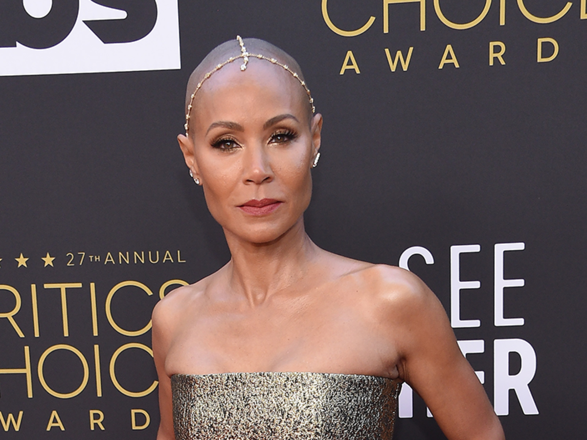 Red Table Talk's Jada Pinkett Smith To Publish "No Holds Barred" Memoir ...