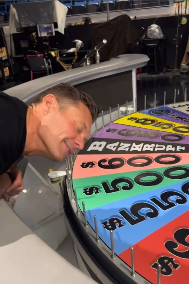 Ryan Seacrest Takes the Spotlight: Behind the Scenes of His Wheel of Fortune Journey