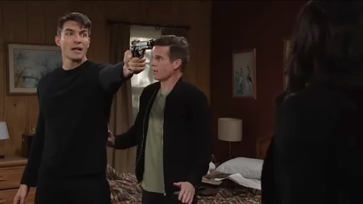 Days of Our Lives Recap: Dimitri and Leo Give Jada the Slip - Daytime  Confidential