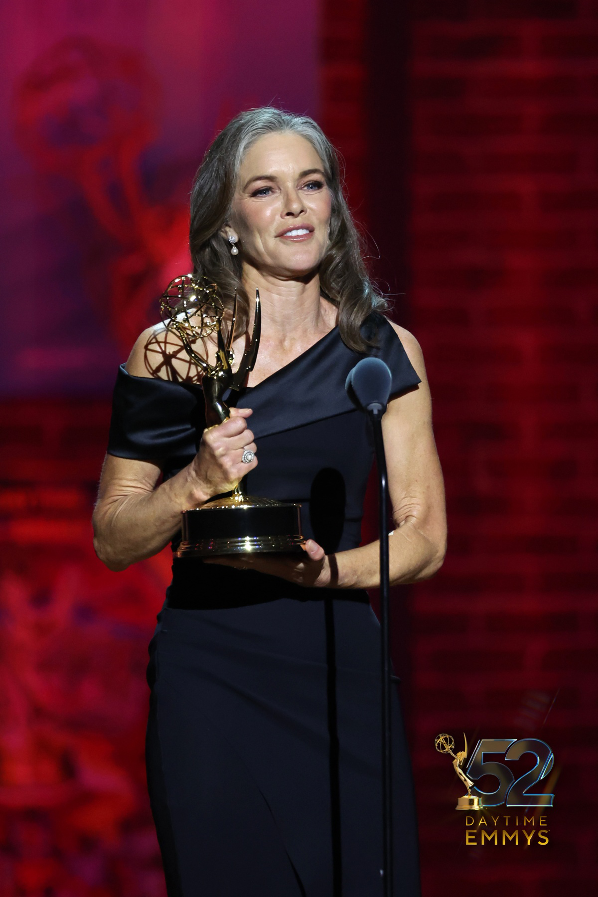 Susan Walters accepting Supporting Actress Daytime Emmy